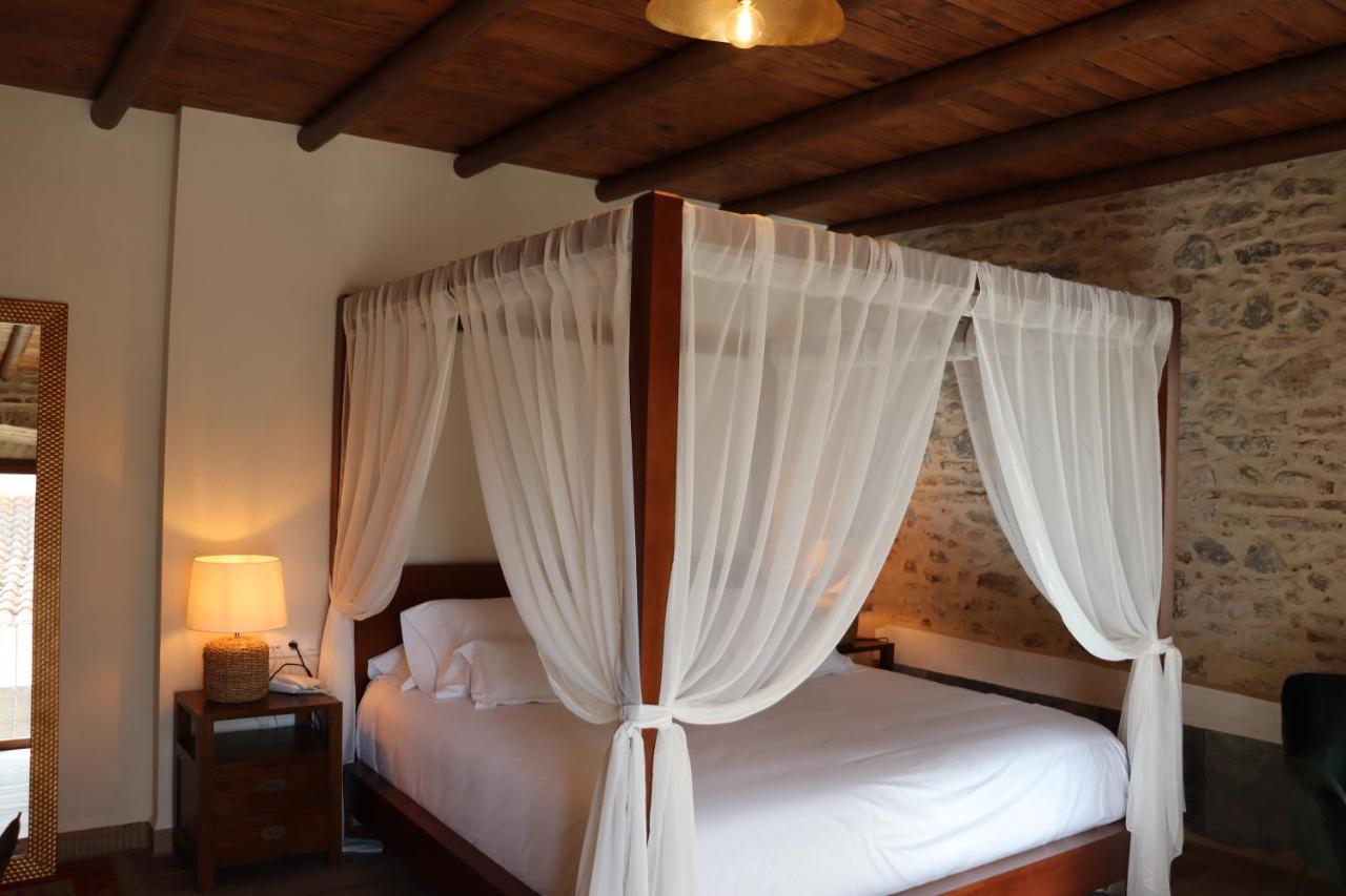Hotel Palacio Conde Del Alamo Aroche 外观 照片