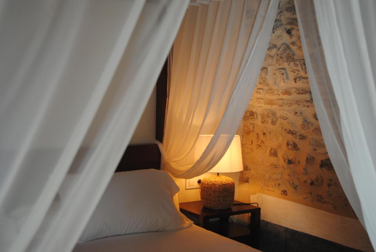 Hotel Palacio Conde Del Alamo Aroche 外观 照片