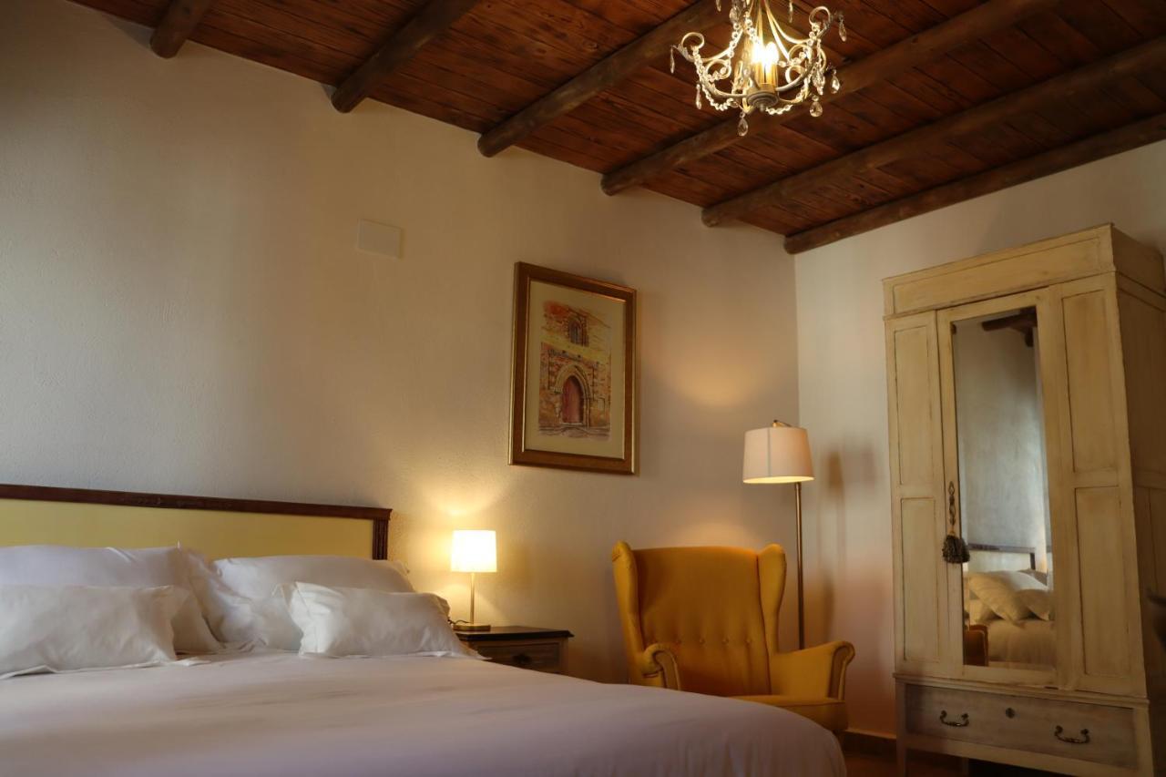 Hotel Palacio Conde Del Alamo Aroche 外观 照片