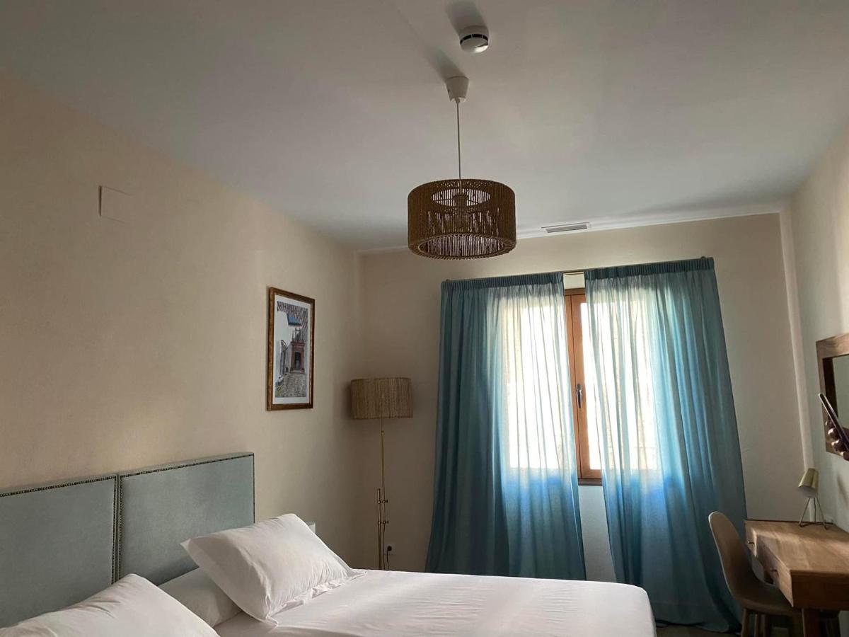 Hotel Palacio Conde Del Alamo Aroche 外观 照片